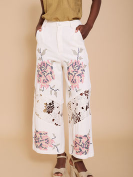 PANTALON BIMATERIA CON ENCAJE Y BORDADO     REF. M04P08IVY