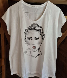 Handbemaltes T-Shirt | Die Denkerin