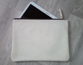 ETUI POUR TABLETTE cuir crème façon serpent