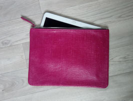 ETUI POUR TABLETTE en cuir tissage fuchsia et veau velours corail