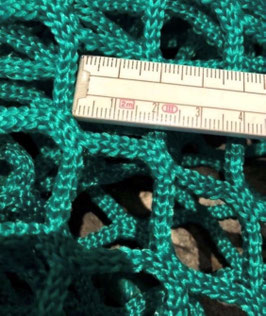 Extrem engmaschige Heunetze - Maschenweite 2-2,5cm (4mm Materialstärke)