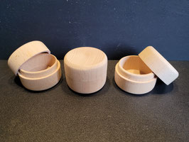 Houten bewaardoosjes