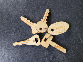 Houten sleutels met hanger