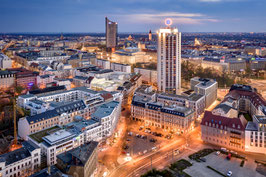 Leinwand: Leipzig in der Blauen Stunde