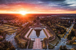 Leinwand: Sonnenaufgang am Völkerschlachtdenkmal
