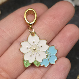 Anhänger Sakura blau