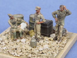 Tankistes du DAK, poses décontractées (x3) (R72417)