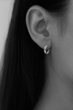 ARKAIKA linked hoop earrings - polished silver