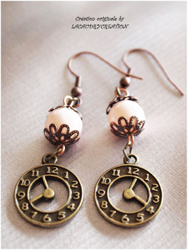 Boucles d'oreilles Donnez moi l'heure, style vintage pour femme , bronze doré