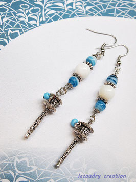 Boucles d'oreilles femme, esprit d'asie Moulin à prières, perles de nacre et perles indiennes