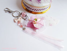 Bijou de sac corset rose pastel romantique Valentine, porte clé corset feutrine rose et plume