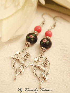 Boucles d'oreilles femme Colibri perles noires et rose , pour oreilles percées