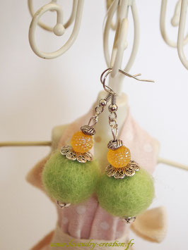 Boucles d'oreilles laine feutrée Vert anis