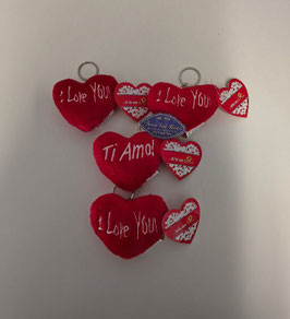 Portachiavi a forma ci cuore con scritta "ti amo"