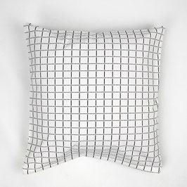 Cushion white black patterned 40x40 - Kissen weiß schwarz gemustert 40x40