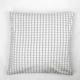 Cushion white black patterned 50x50 - Kissen weiß schwarz gemustert 50x50
