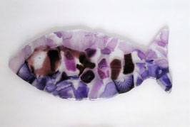 lilavioletter Steckerlfisch mit Loch zum Aufhängen