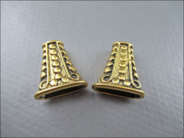 2 Stück - Spezielle goldene Perlkappen, tibetanisch, abgeflacht - P67