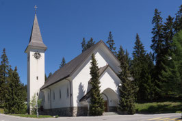 Doppelkarte A5 / hochweiss - kath. Kirche Lenzerheide / Frühling - P5277785
