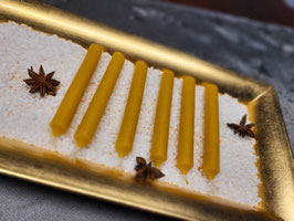 Christbaumkerze aus reinem Bienenwachs