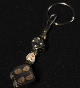 key chain "skulldice"