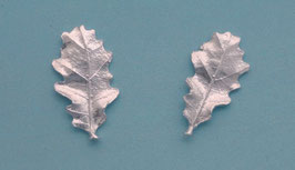 Small Oak Leaf  Stud Earring - L 8 B ER