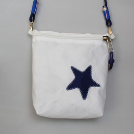 Kleine Tasche weiß "kleiner Seestern" mit marineblauem Tau