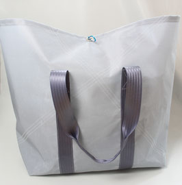 Strandtasche aus grauem Segel