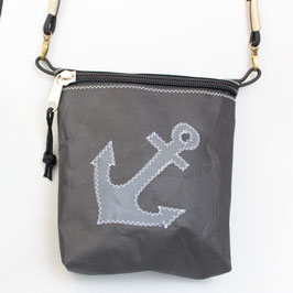 Kleine Tasche schwarz "Anker" mit schwarzem Tau