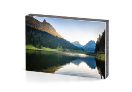 holzbild sämtisersee letzte sonnenstrahlen