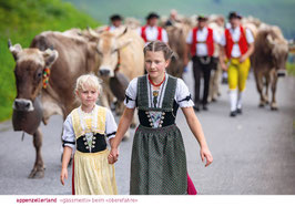 postkarte appenzellerland  «gässmeitli» beim «öberefahre»