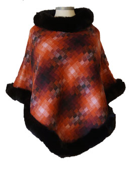 Kuschelfell Poncho-Cape Schwarz RedOrange (02238)
