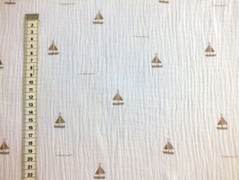 Musselin mit kleinen Segelschiffen