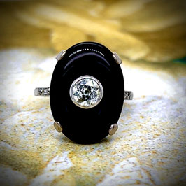 18K Onyx and Diamond cocktail ring