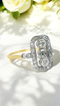 Ring with original box – a historical jewel