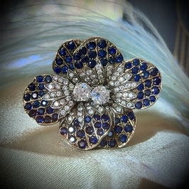 Brilliant & Sapphire Brooch in 18k Gold (circa 1950)