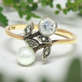 Art Nouveau Toi et Moi Ring with Diamond & Pearl