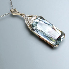 Art Nouveau pendant 14k gold with Aquamarine and Diamond