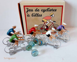 Cyclistes avec billes