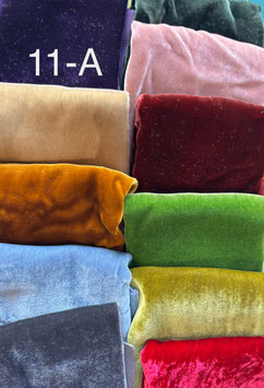 Velours de soie (88 % de viscose , 12% de soie)