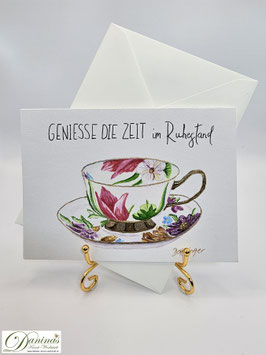 Feine Teetasse mit Goldrand