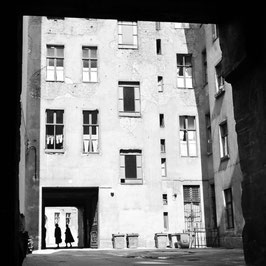 Hinterhof II in Berlin-Mitte um 1958.