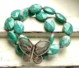 STERLING SILVER  - VINTAGE BUTTERFLY BROOCH & RUSSIAN AMAZONITE & RED AVENTURINE GEMSTONE BRACELET - ITEM 091