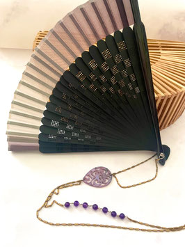 HAND FAN NECKLACE - LILAC AMETHYST