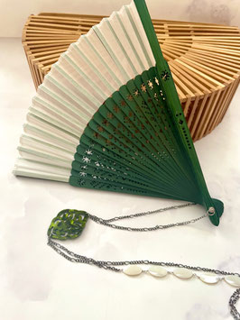 HAND FAN NECKLACE - MOTHER OF PEARL GEMSTONE - SILVER - Item 128