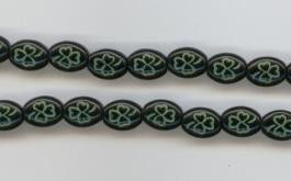 BL09 Kleeblatt auf Schwarz  10x8mm