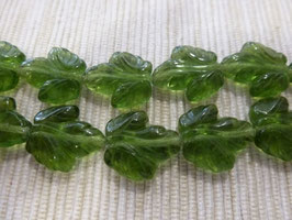 BL06 Blätter Oliv transparent  14x14mm