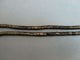 Wu24 Würfel Schwarz 4mm