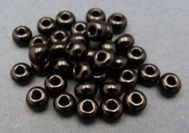 Sch01 Schwarz opak; 4mm
