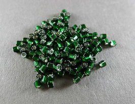 Gr04 Grün Silbereinz.; 2mm